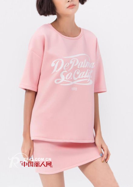 运动套装大罗列　今年最流行运动风格　就是这个feel