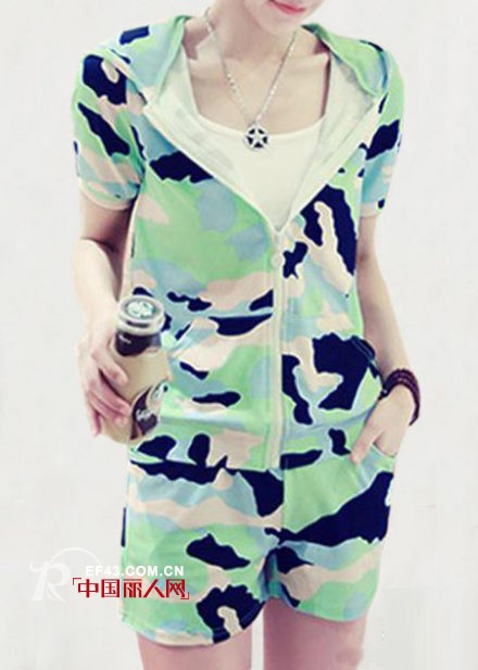 运动套装大罗列　今年最流行运动风格　就是这个feel