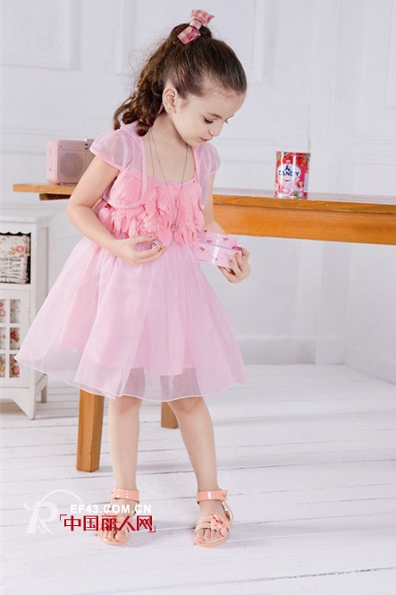 小虎憨尼2014夏季新款连衣裙搭配　粉色连衣裙小公主装扮