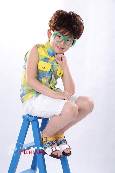 韩国童装品牌比比我童装　夏日型男装扮帅气吸睛
