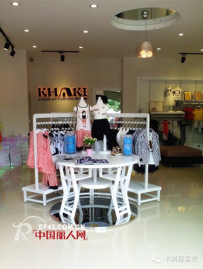 KHAKI卡琪屋新店与重庆南坪城市广场同步亮相