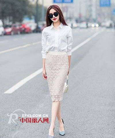 半身裙搭配什么上衣　白色蕾丝半身裙搭配