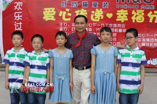 叮当猫携五福娃,六一传递爱心,幸福分享