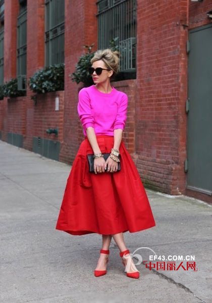 什么裙子比较显腿细　夏季伞裙怎么搭配好看