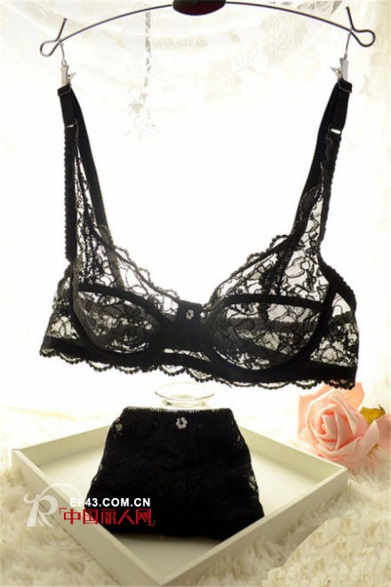 夏天穿什么样的文胸好看 蕾丝内衣款式 性感内衣推荐