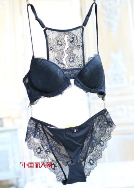 夏天穿什么样的文胸好看 蕾丝内衣款式 性感内衣推荐