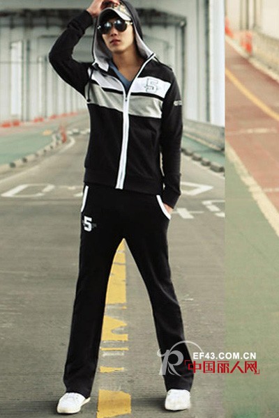 男士卫衣套装搭配什么鞋