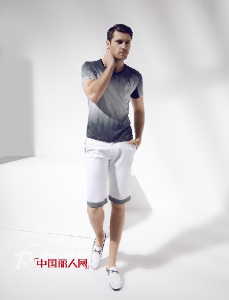 盛夏男士套装搭配 轻松时尚出街搭配