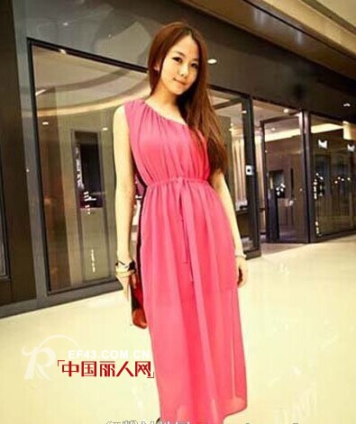 周末约会服装搭配 美丽装扮让男友惊喜