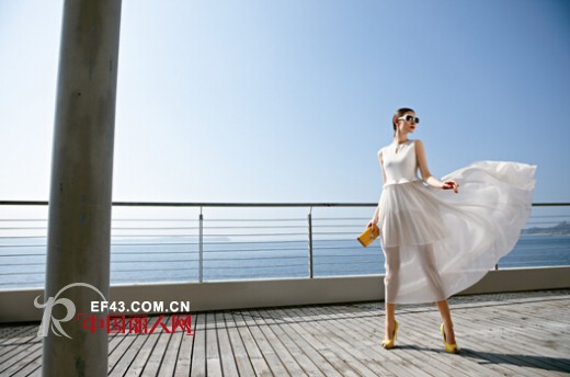 尤加·迪曼做每个时光里最美的自己