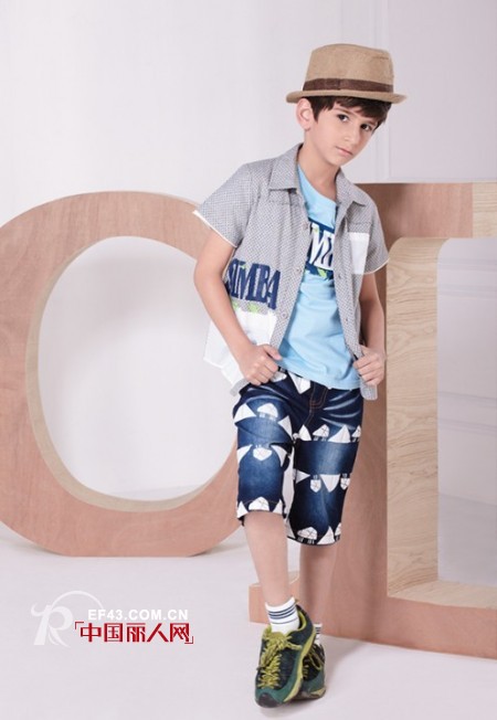 短袖衬衫搭配 童装衬衫怎么怎么搭配好看