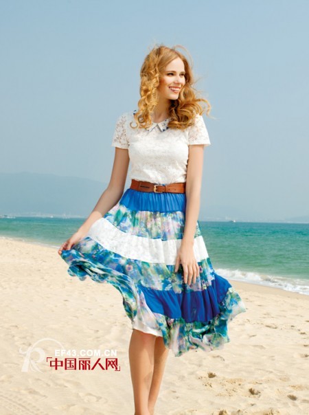 去海边穿什么衣服好  去海边旅游穿的连衣裙