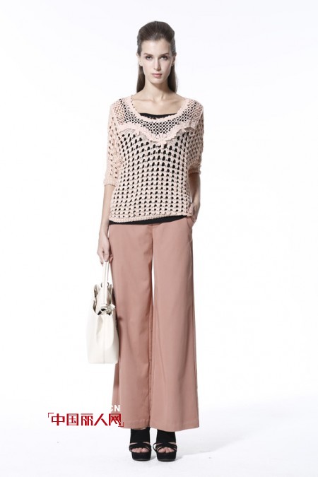 40岁女人怎样不显老 40女人该怎么穿衣服