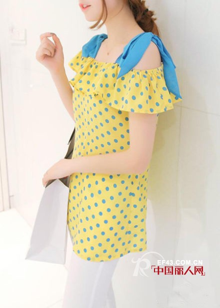 露肩装搭配 美女露肩装款式