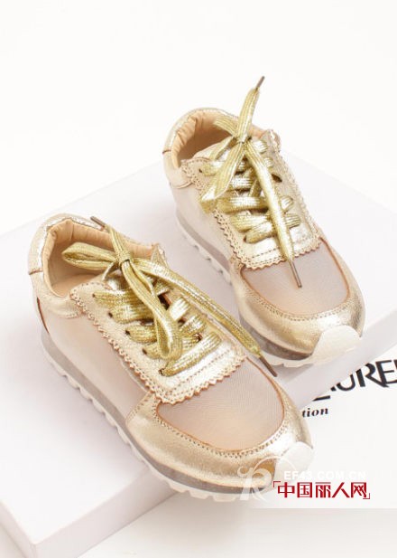 晨跑穿什么鞋子 跑步适合穿什么鞋子