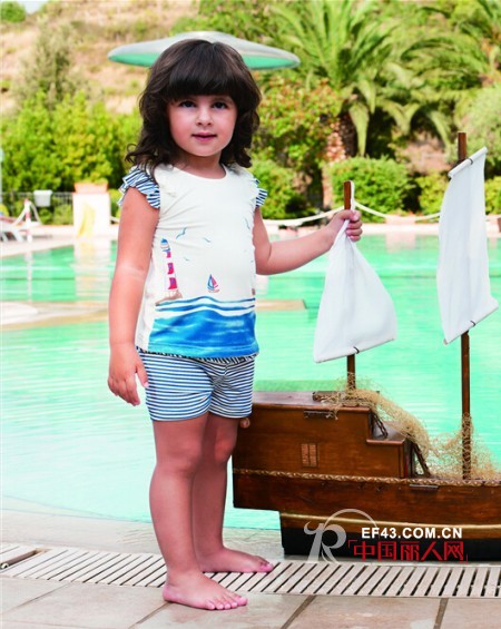 夏天婴幼儿服装怎么搭配 海军风条纹服饰搭配