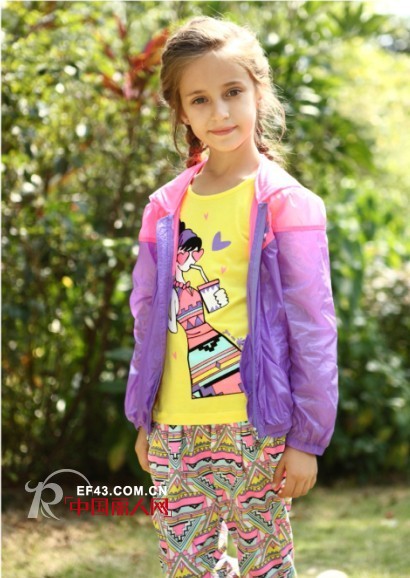 防晒衣搭配 夏天穿什么防晒衣比较好