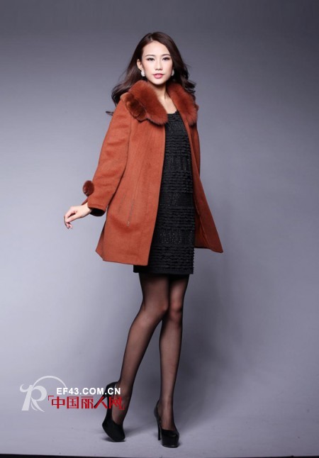 2014秋冬流行什么款式 棕色呢子大衣怎么搭配