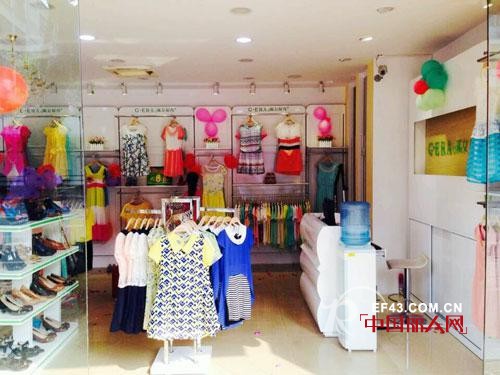 夏季新时尚!祝贺淑女时代韶关曲江店隆重开业!