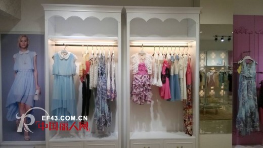 丹诗格尔女装湖南省湘乡市嘉亨茂购物中心店今日盛大开业