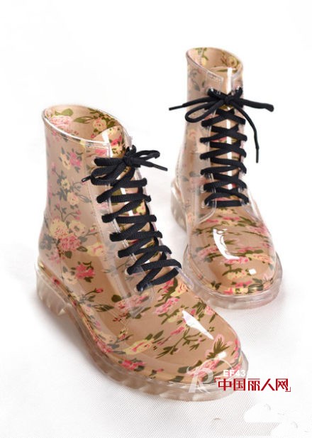 【雨鞋】下雨天穿什么鞋子 雨季适合的鞋子 雨天最聪明的选择