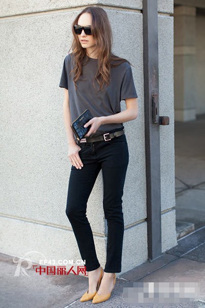 夏日T恤搭配 夏天T恤搭配紧身牛仔裤 我要瘦成一道闪电!