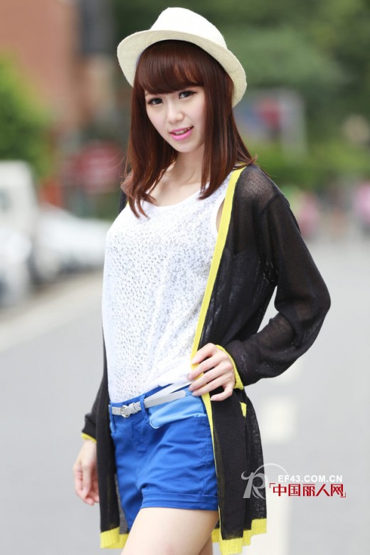 街头潮人演绎T恤搭配 清新个性时尚看点