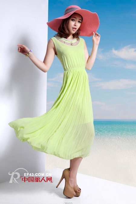 嫩草绿是什么颜色 嫩草绿服装怎么搭配