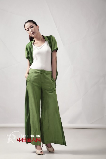 牛仔阔腿裤搭配 亮色阔腿裤怎么搭配