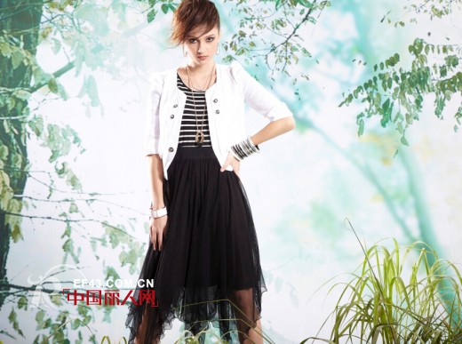 NE俪思女装让你穿出属于自己的独特时尚品味