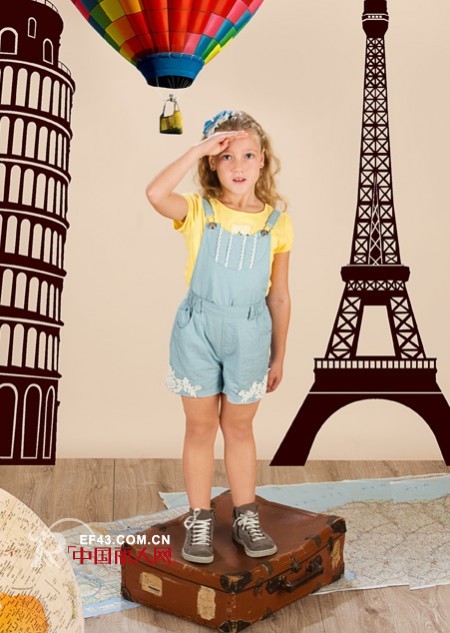 牛仔裤搭配 背带牛仔裤怎么搭配