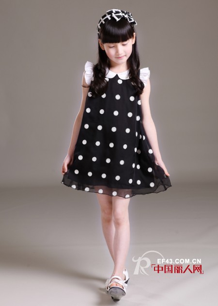 欧根纱童装连衣裙 欧根纱是什么颜色