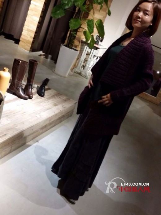 常德妹子弃数十万年薪 开底色女装店创优异业绩