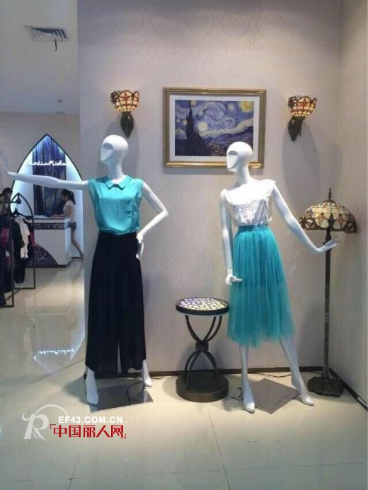 迪斯廷·凯女装湖南娄底店喜迎开业