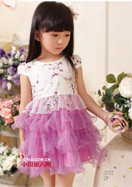浅紫色连衣裙搭配 小公主连衣裙搭配