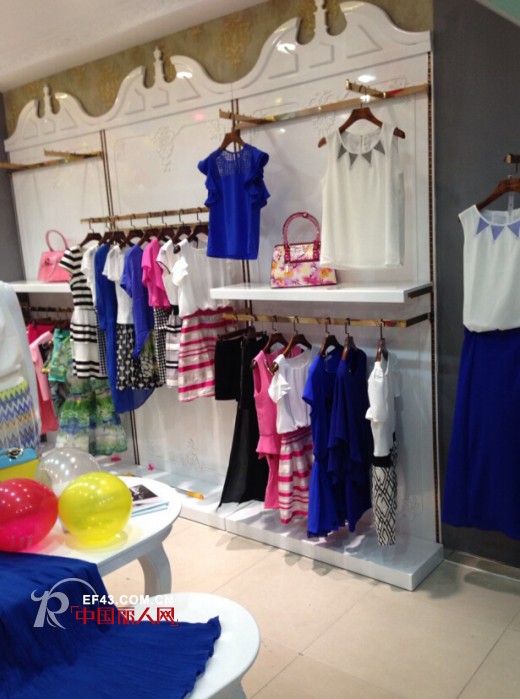 完美组合女装再赢开业热潮 虎门镇口店河北邯郸店开业