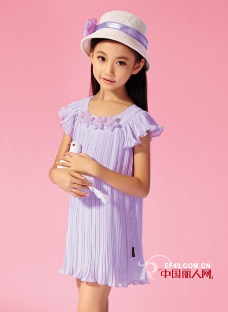 浅紫色雪纺衫搭配 紫色配什么颜色好看