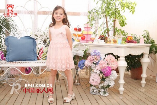 7月小熊B琪童装喜迎英德市专卖店开业