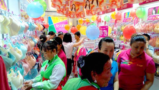 热烈祝贺女人100湖南吉首花垣店隆重开业!