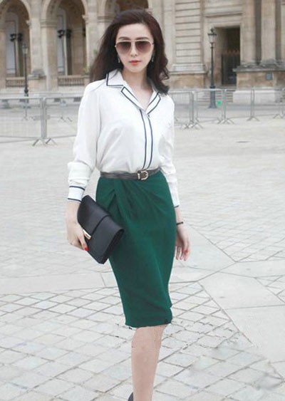 绿色半身裙搭配白色雪纺衫 夏日绿色连衣裙搭配