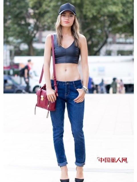 夏日帽子搭配 帽子如何搭配衣服