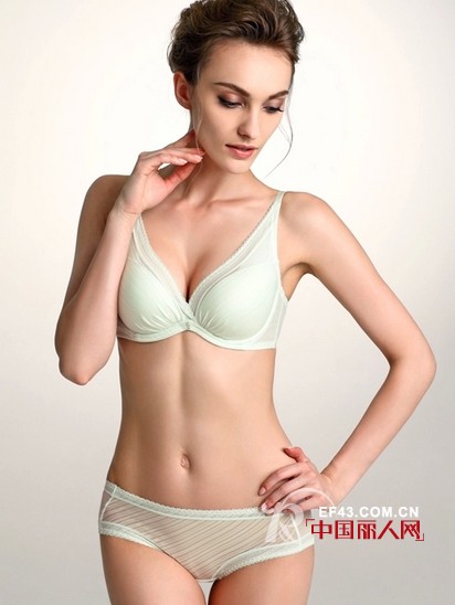 夏季穿内衣要选什么款式 哪种杯型内衣更适合夏天搭配