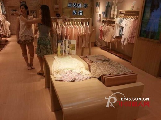 尚州女装云南蒙自和晋江两店齐开 当天业绩均突破1.5万