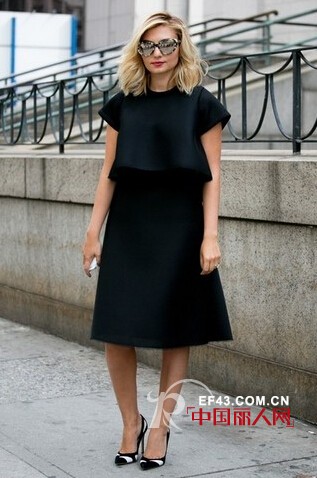 “没有小黑裙的女人就没有未来”百搭连衣裙款式