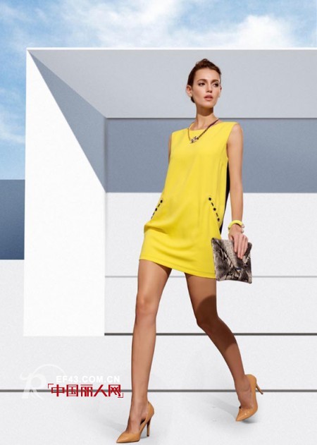 衬衫裙怎么搭配好看 衬衫裙显瘦吗