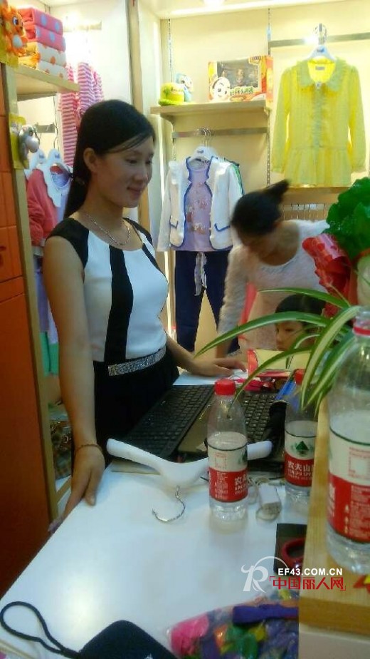 热烈祝贺虹猫蓝兔贵州普安新店隆重开业