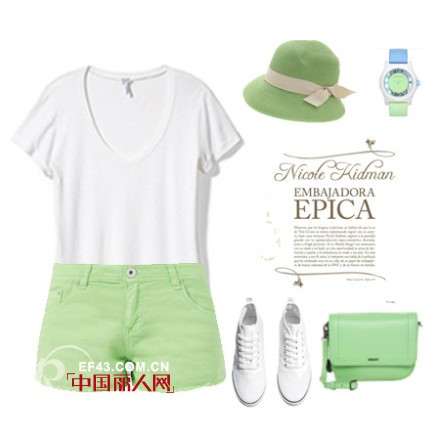 白色T恤怎么搭配好看 白色T恤时尚界百搭之选 不说再见的经典款