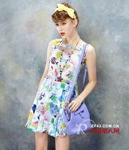 背心裙今年流行吗 什么款式的背心裙好看