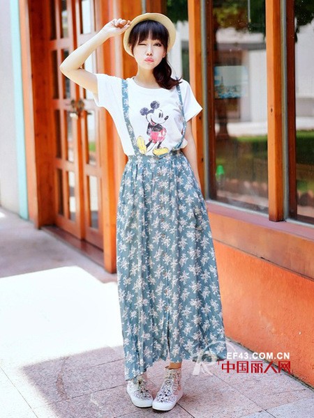 姚笛复出拍电影 姚笛穿衣搭配 文章更喜欢姚笛那种风格搭配