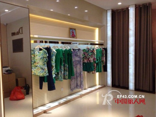 祝贺Ditto迪图女装东莞黄江二店新装试营业 将于7月12日正式营业